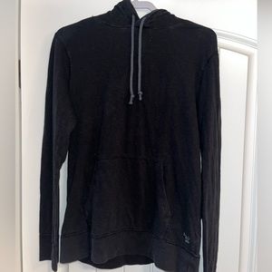 American Eagle long sleeve hooded T shirt